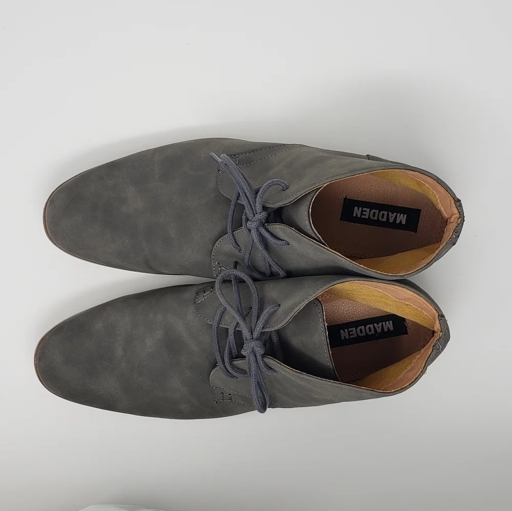 Madden Men's Chukka Boots Size 10.5 US 43.5 EU  Granet